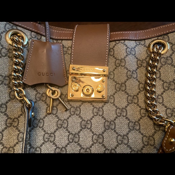 Gucci Padlock Medium GG shoulder bag - Picture 4 of 16